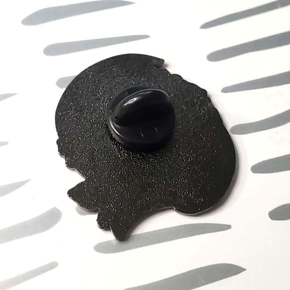 Opossum He Scream At Own Ass Pin Badge Brooch - Picture 2 of 2